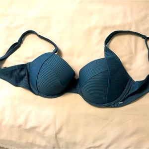 NWT VS Pink bikini top